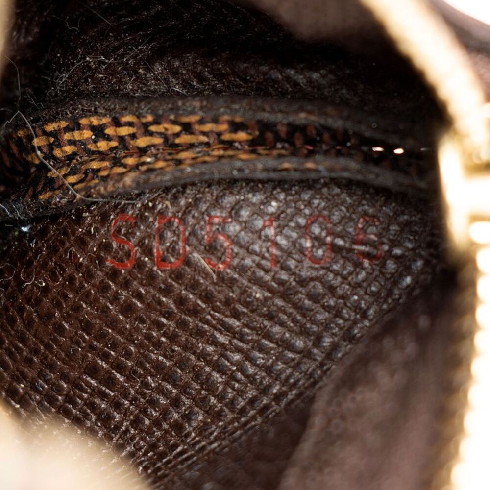 Louis Vuitton Damier Ebene Key Pouch - Picture 4 of 10